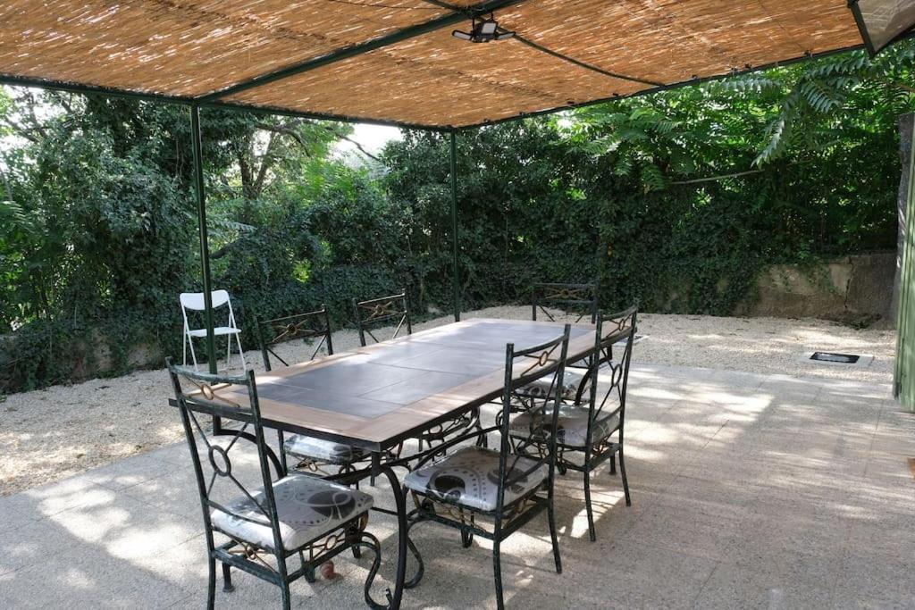 Maison Confortable A Ansouis Dans Le Luberon ภายนอก รูปภาพ